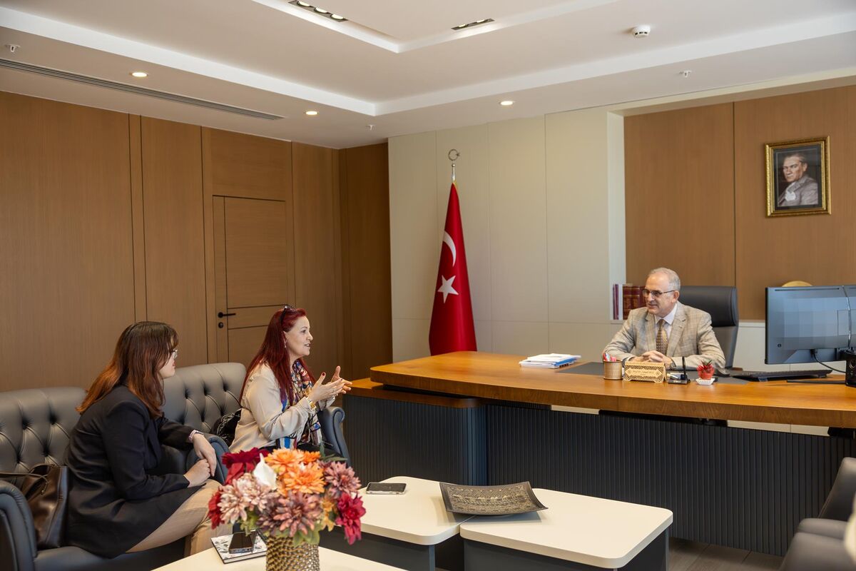 Kızına Destek İçin Sınava Girdi, Üniversiteli Oldu f404cc42 34b3 4368 771d 15ffe616731a - Marmara Bölge Gazetesi