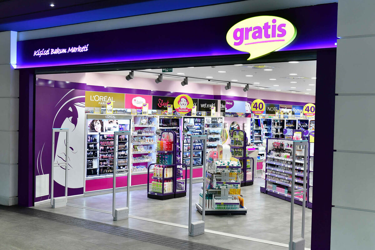 Yaz alışverişi yapmak isteyen vatandaşlar için Gratis’ten dikkat çeken kampanyalar