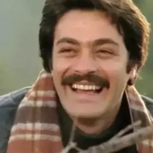 Son dakika bilgisine göre Yeşilçam'ın yıldızı Kadir İnanır hayatını kaybetti.
