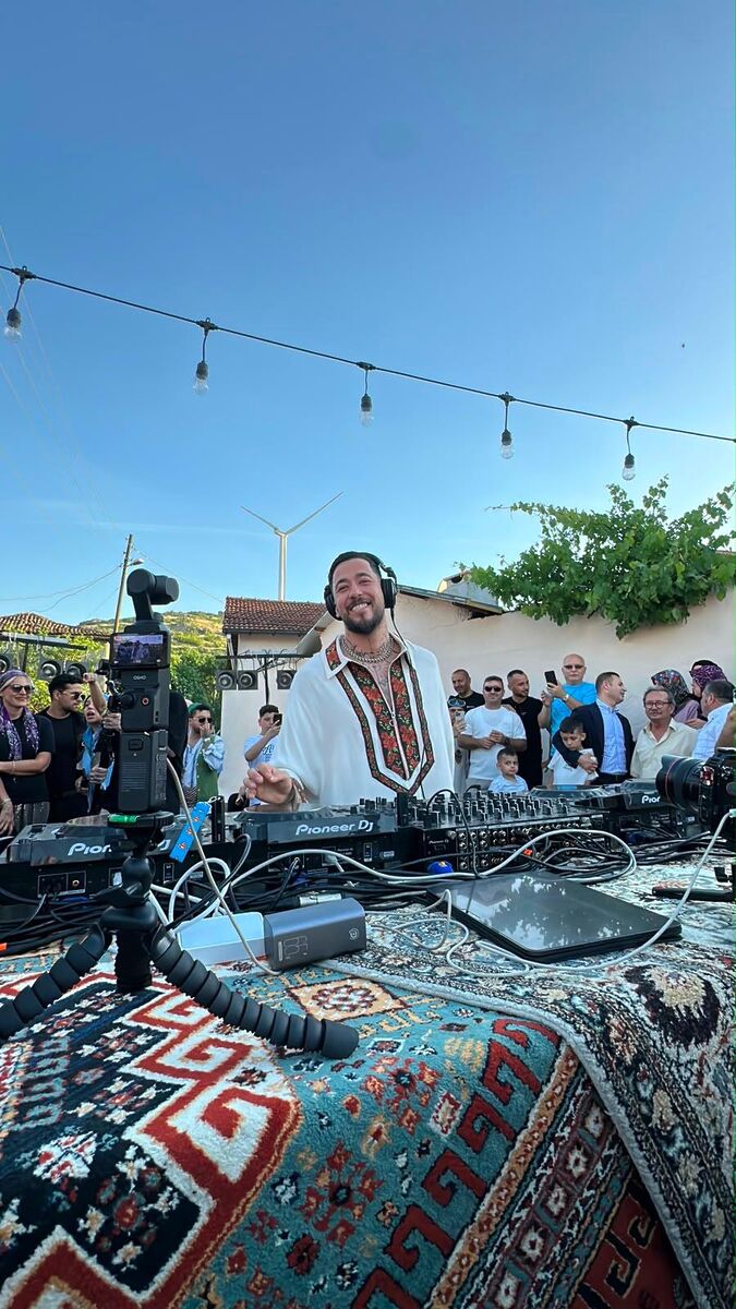 Ünlü DJ Mahmut Orhan'dan Memleketi Balıkesir’de Köy Konseri mahmut orhan 20 - Marmara Bölge Gazetesi