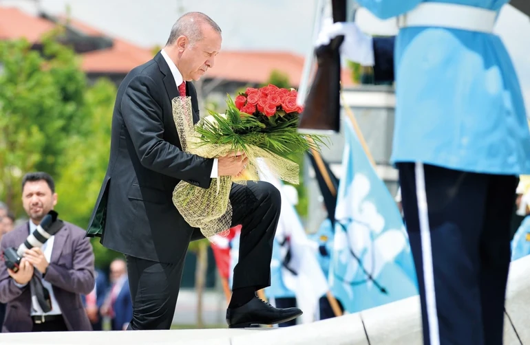 15 Temmuz Gecesi Hafızalara Kazınan Fotoğraflar ve Unutulmayan Hikâyeler 15 Temmuz Gecesi Hafizalara Kazinan Fotograflar ve Unutulmayan Hikayeleri 10 - Marmara Bölge Gazetesi