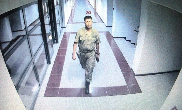 15 Temmuz Gecesi Hafızalara Kazınan Fotoğraflar ve Unutulmayan Hikâyeler 15 Temmuz Gecesi Hafizalara Kazinan Fotograflar ve Unutulmayan Hikayeleri 19 - Marmara Bölge Gazetesi