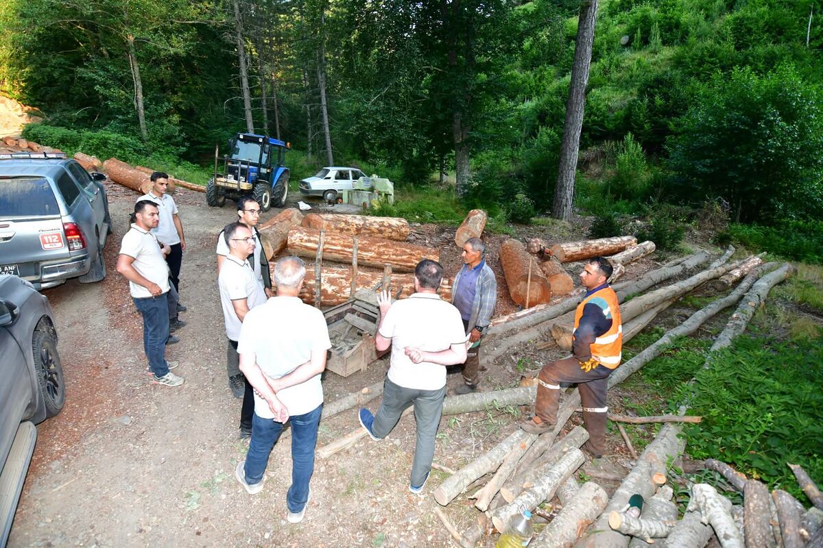 Balıkesir Orman Bölge Müdürü Musa Şen, Bigadiç ilçesindeki Alaçam Dağ