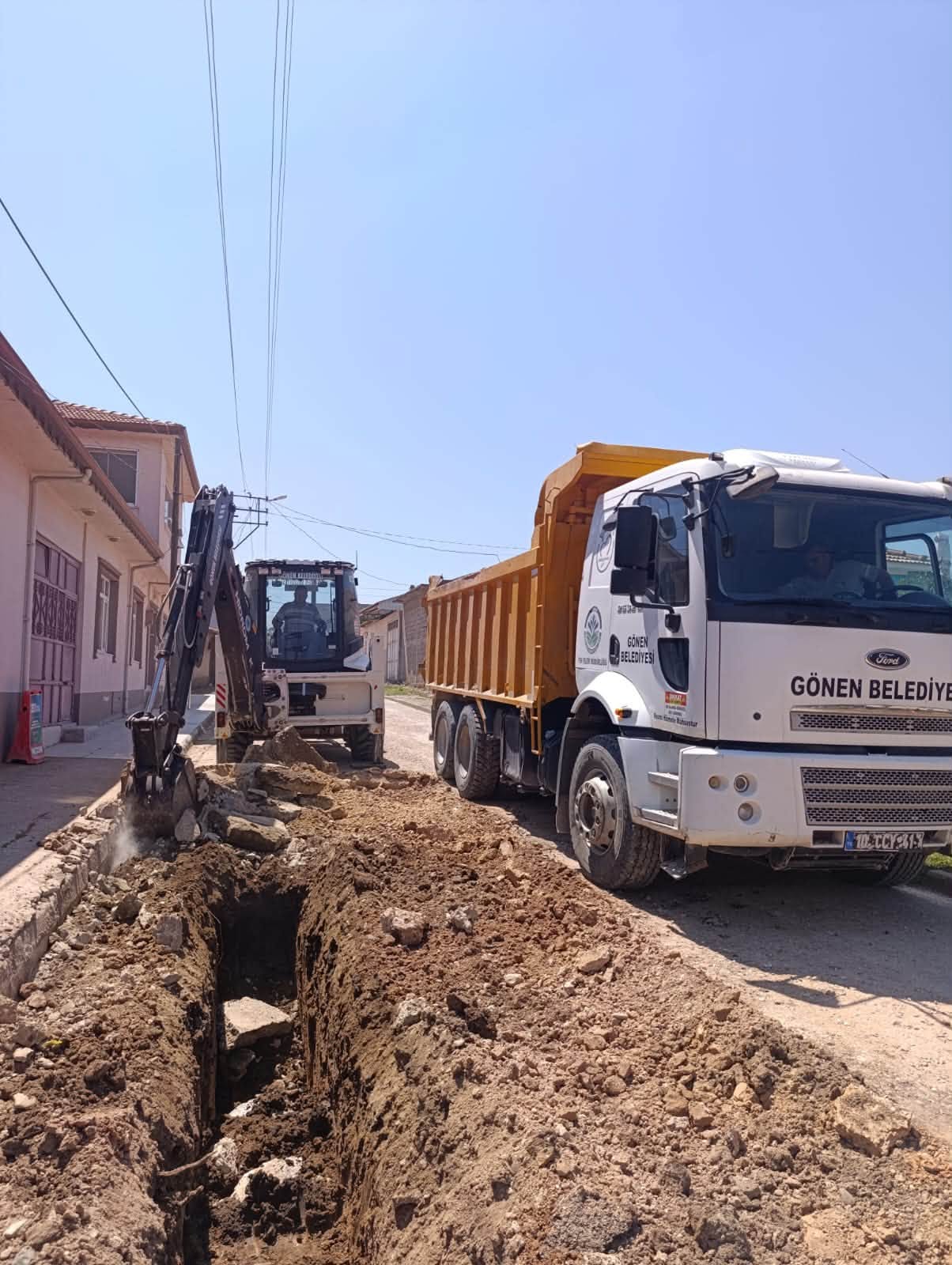 Gönen Belediyesi, ilçe merkezi ve kırsal mahallelerde altyapı, yol bakım,