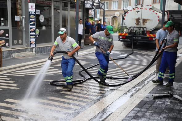 Gönen Belediyesi, vatandaşların temiz ve sağlıklı bir ortamda vakit geçirebilmesi
