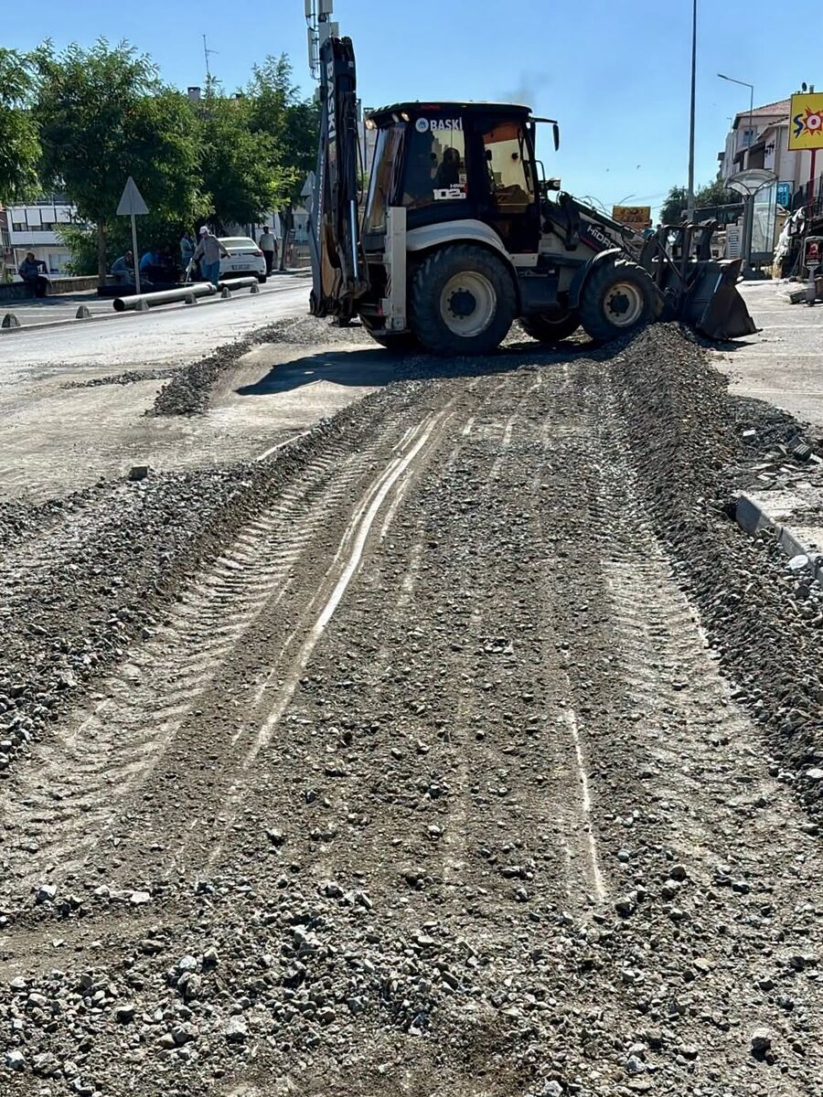 Ayvalık’ta Kanalizasyon Hattı Çöktü! 742737529 1307382201382981 5315528159940034451 n - Marmara Bölge Gazetesi
