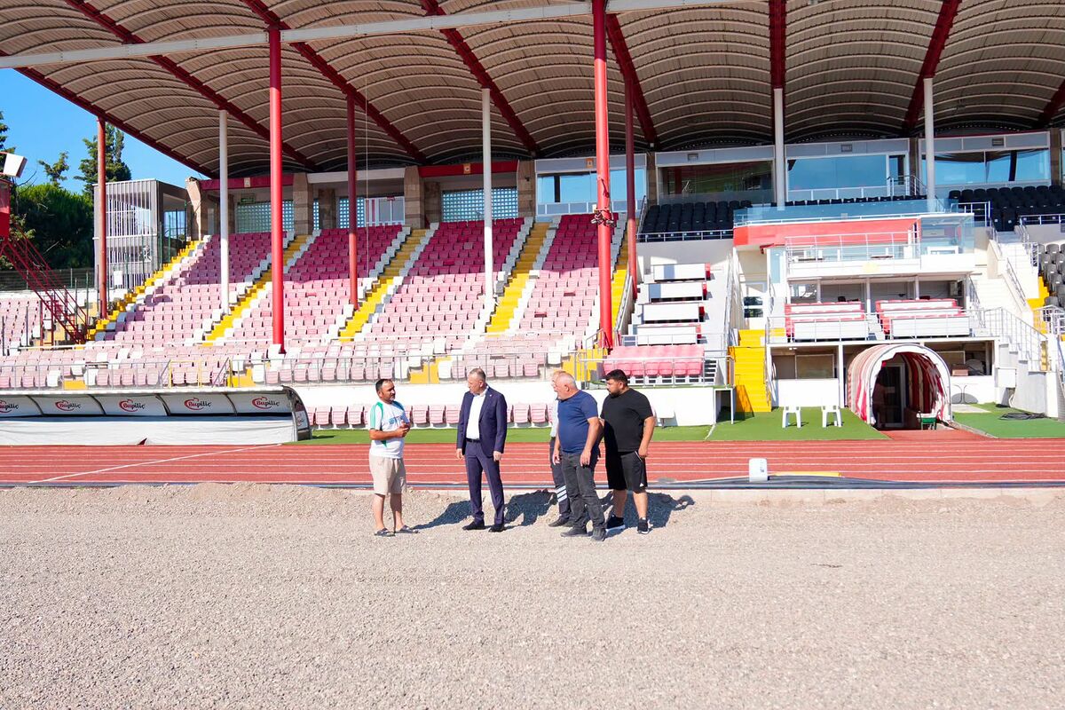 Atatürk Stadyumu ve Yüzme Havuzu İçin Kritik İnceleme! 743425362 2569528120144113 1805835433275482358 n - Marmara Bölge Gazetesi