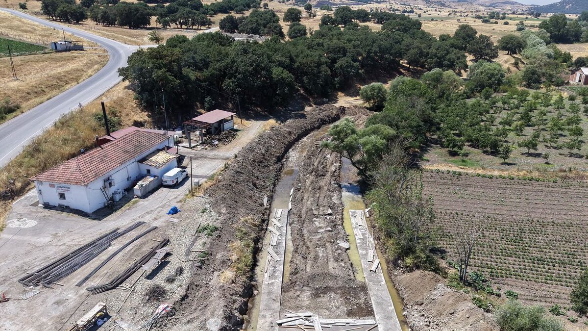 Balıkesir’in Karesi ilçesine bağlı Ortaca Mahallesi’nde yapımı devam eden Ortaca