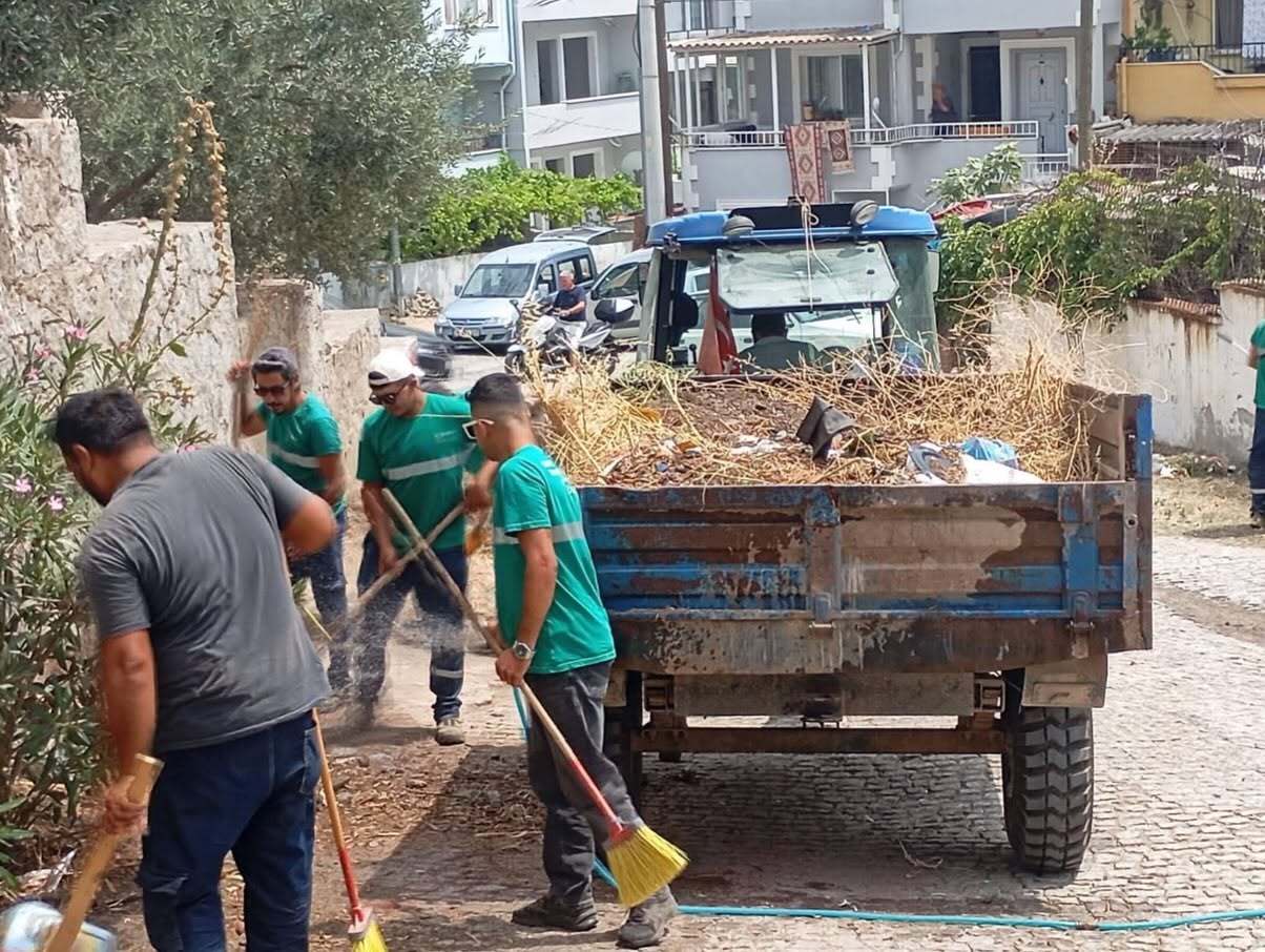 Ayvalık’ta Yangın Riskine Karşı Ekipler Sahada 744858582 18567877168064151 3726932721521041635 n - Marmara Bölge Gazetesi