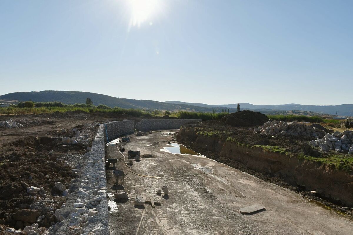 Balıkesir’in İvrindi ilçesine bağlı Gökçeyazı Mahallesi’nde taşkın riskinin azaltılması amacıyla