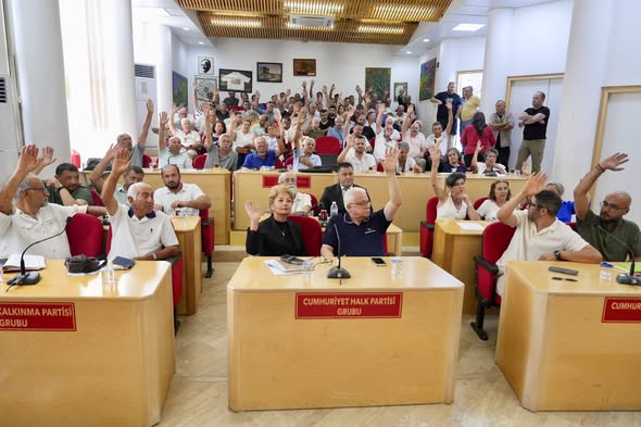 Burhaniye Kent Konseyi Genel Kurulu, Burhaniye Belediyesi Meclis Salonu’nda yoğun