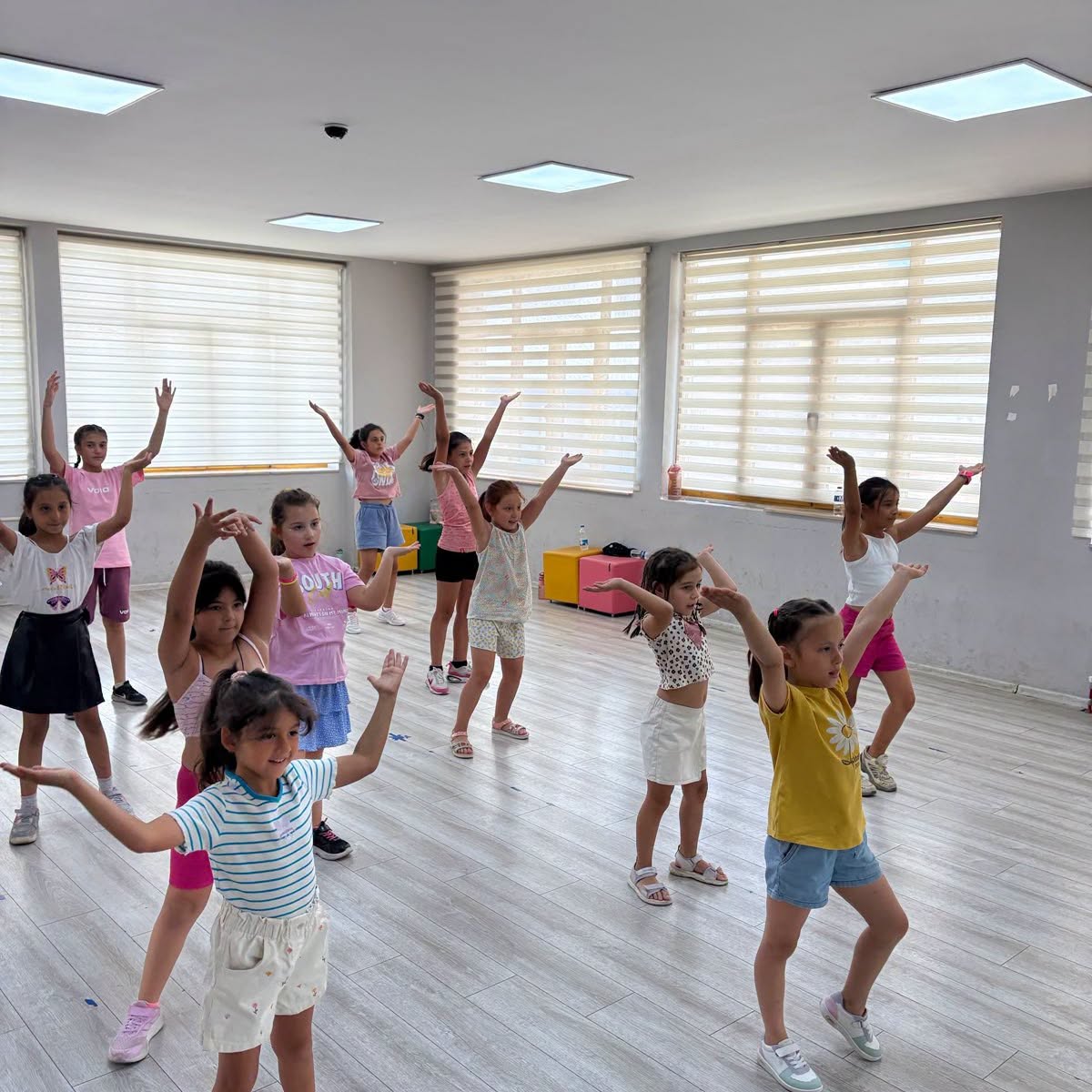 Edremit’te Yaz Enerjisi! 749713900 1544152930737980 32057661482595780 n - Marmara Bölge Gazetesi