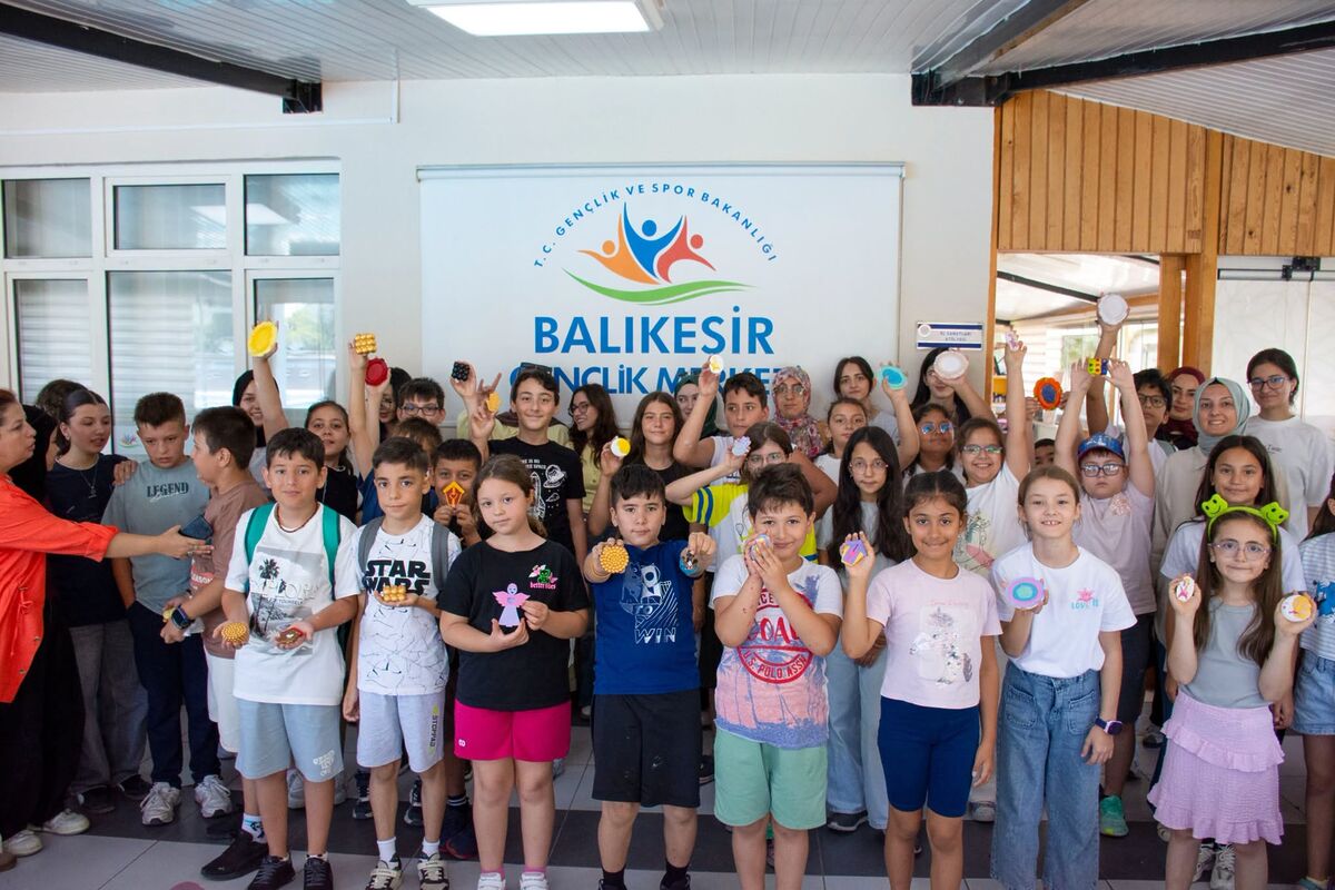 Balıkesir’de Gençlerin Yeni Buluşma Noktası: Yaz Kulüpleri 752881631 1342207194556087 7535830628690737656 n - Marmara Bölge Gazetesi
