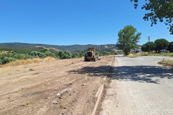 Susurluk Belediyesi Fen İşleri Müdürlüğü ekipleri, merkez ve kırsal mahallelerde