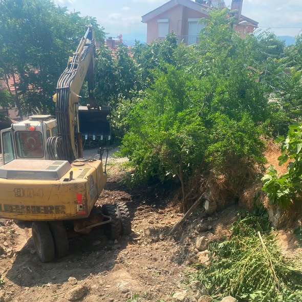 Bigadiç’te Metruk Yapılar Yıkılıyor 756138984 1342687134647253 1645331740060637242 n - Marmara Bölge Gazetesi