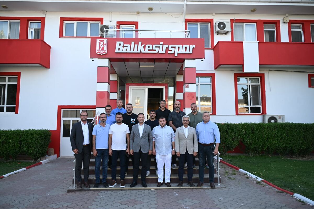 Balıkesirspor’a Baklavalı Destek 78de64f8 f1f3 425b bcb4 4f55153f11d3 - Marmara Bölge Gazetesi
