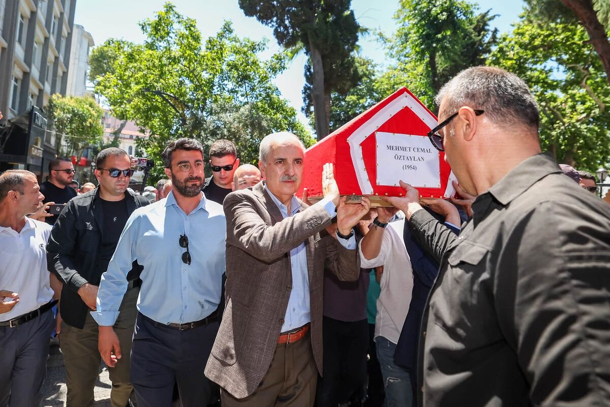 Eski AK Parti Balıkesir Milletvekili Mehmet Cemal Öztaylan Son Yolculuğuna Uğurlandı Eski AK Parti Balikesir Milletvekili Mehmet Cemal Oztaylan Son Yolculuguna Ugurlandi 1 - Marmara Bölge Gazetesi
