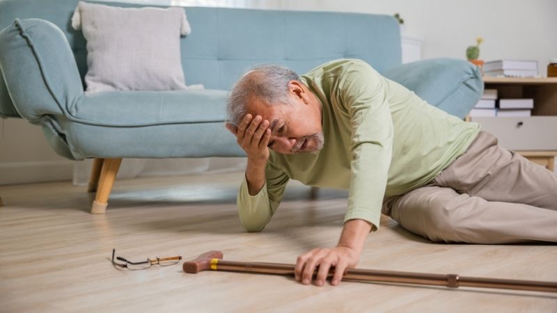 İleri yaşlarda görülen denge kaybı, basit gibi görünen hatalar nedeniyle
