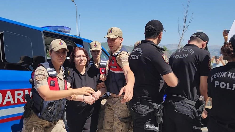 Gülistan Doku Soruşturmasında Yeni Gelişme: Eski Valinin Eşi Tutuklandı! Gulistan Doku Sorusturmasinda Yeni Gelisme Eski Valinin Esi Tutuklandi 2 - Marmara Bölge Gazetesi