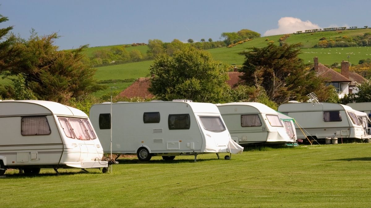 Ayvalık’ta karavan parkına yeni düzenleme getirildi. UKOME’nin oy birliğiyle aldığı