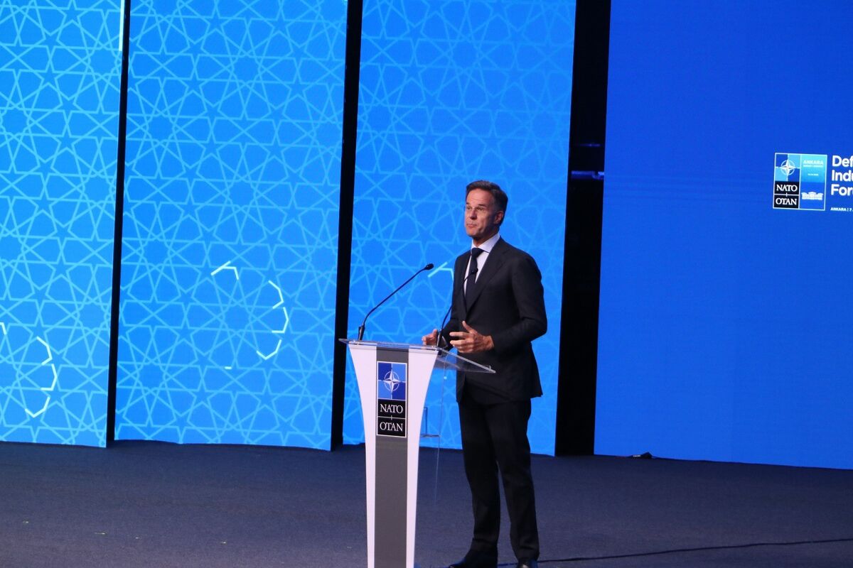 NATO Genel Sekreteri Mark Rutte Kimdir? Nereli, Kaç Yaşında? İşte Siyasi Kariyeri ve Hayatı Mark Rutte 2 - Marmara Bölge Gazetesi