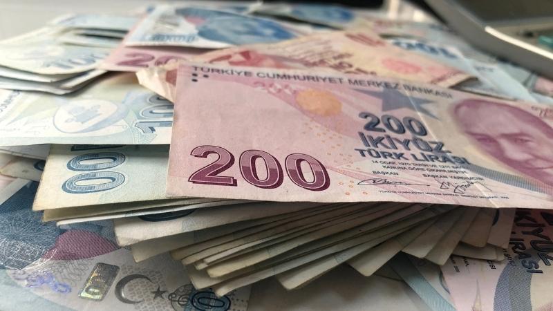 Yapı Kredi, bireysel ihtiyaçlarını karşılamak isteyen müşterilerine mobil ve internet