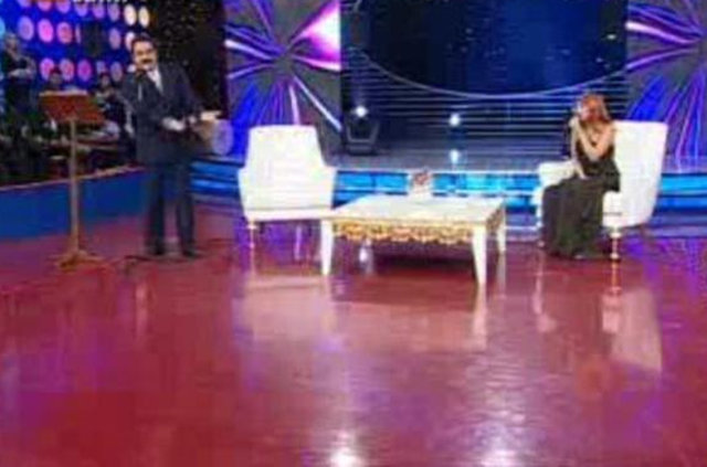 Türk Televizyon Tarihine Damga Vuran Canlı Yayın Skandalları! Tokatlar, Kavgalar ve Unutulmayan Gaflar Turk Televizyon Tarihine Damga Vuran Canli Yayin Skandallari Tokatlar Kavgalar ve Unutulmayan Gaflar 9 - Marmara Bölge Gazetesi