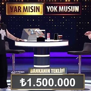 Esra Erol’un sunumuyla ATV ekranlarında yayınlanan Var Mısın Yok Musun’un