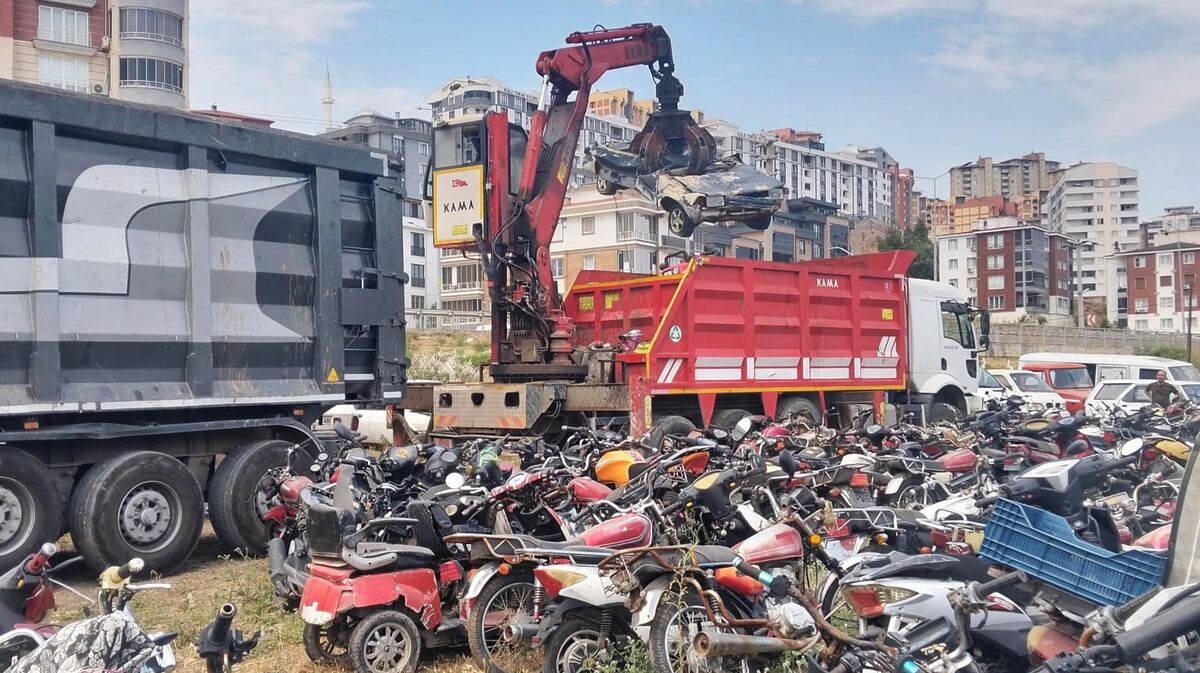 Balıkesir Yediemin Otoparkındaki Araçlar Satılıyor WhatsApp Image 2026 07 03 at 18.00.22 - Marmara Bölge Gazetesi