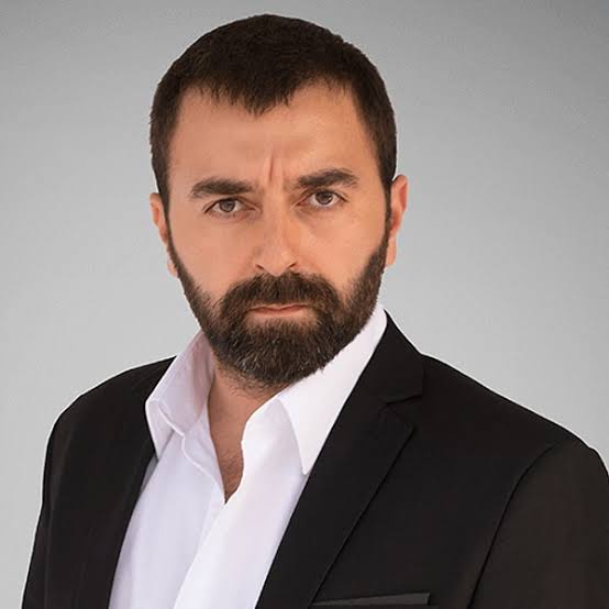 Çukur’un Metin’i Cem Uslu Sessiz Sedasız Evlendi images 18 - Marmara Bölge Gazetesi