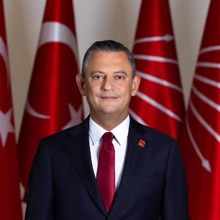 CHP’de “mutlak butlan” kararıyla başlayan yönetim tartışmaları, Türk siyasetinde yeni