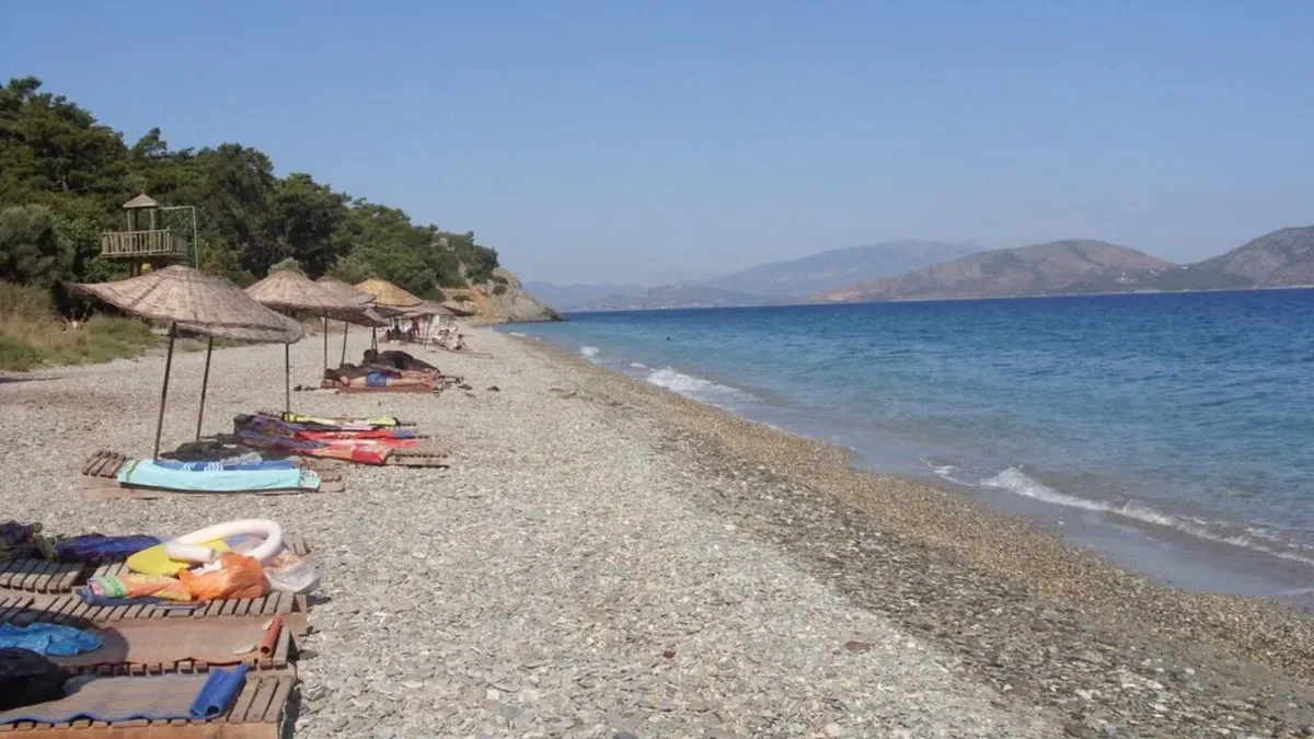 Doğasıyla Büyüleyen Karasu Koyu Yazın En Çok Konuşulan Rotası Oldu izmire 2 saat uzakliktaki dalgiclarin gozde plaji karasu koyuna eshot ile nasil gidilir 1 - Marmara Bölge Gazetesi