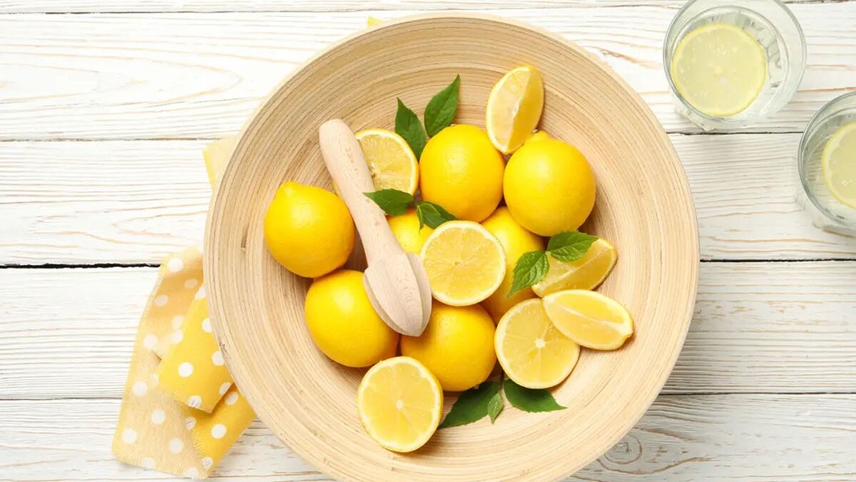 Mutfakların vazgeçilmez ürünlerinden biri olan limon; salatalardan çorbalara, içeceklerden tatlılara