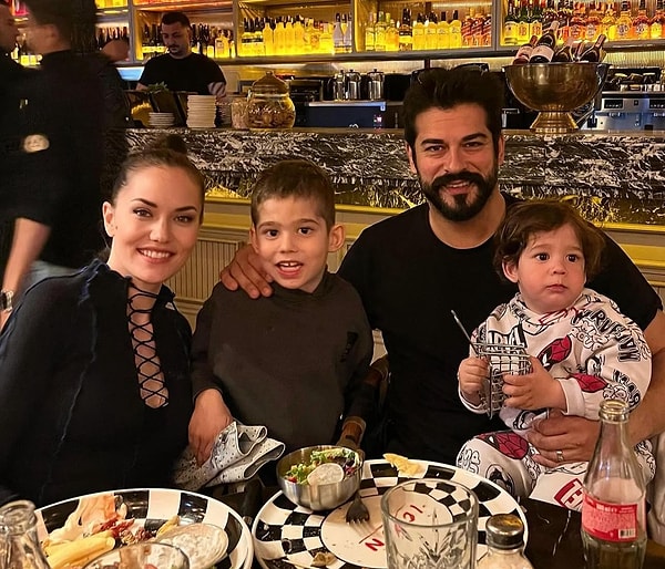 Aşkları Dizi Setinde Başlayıp Evlilikle Taçlanan Ünlüler! s 0e98088d0442bcb508adf36dc6b8a7fcc70f4dd3 - Marmara Bölge Gazetesi