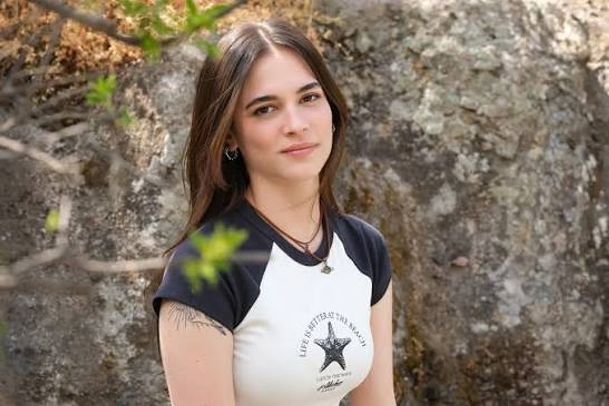 İrem Derici, Daha 17’nin Genç Oyuncusuna Hayran Kaldı s d801e5737ba1536c3f6a8a5fd94093bd9a2f5217 - Marmara Bölge Gazetesi