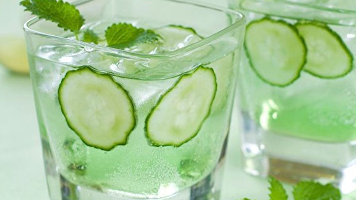 Zencefil, limon, salatalık ve maydanozun bir araya geldiği bu pratik